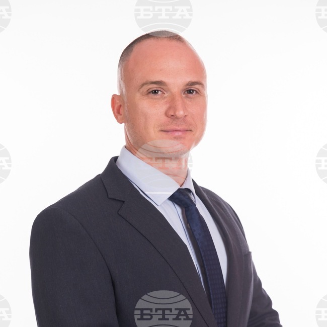 От Бургас започва националната инициатива с призив към бизнеса за солидарност и човечност "ЗакръглямНадолу", каза адв. Димитър Вълчев 