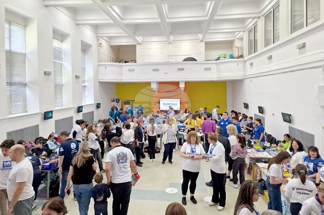 Разградското училище „Васил Левски“ беше домакин на регионалното състезание по роботика