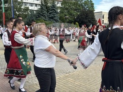 Казанлък - Национално надиграване „Тъпан бие, хоро се вие“