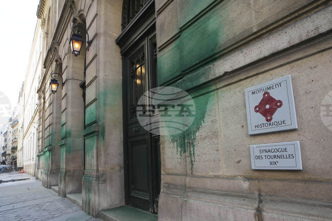 Девет сръбски граждани, заподозрени в извършване на расистки престъпления във Франция и Германия, бяха задържани за 30 дни