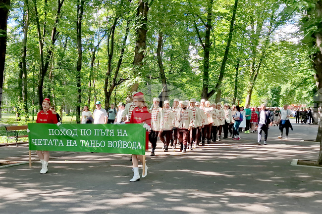 Разград посрещна участниците в похода „По стъпките на четата на Таньо войвода” 
