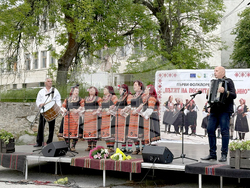 Село Алино - „Пътят на песента в село Алино” - фолклорен фестивал