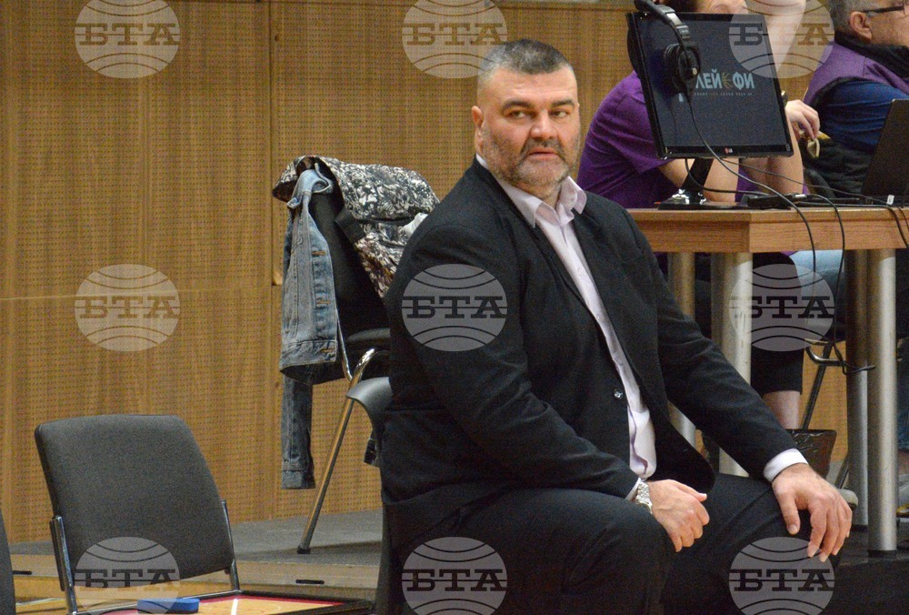 "Доволен съм, че играчите не се предадоха за секунда", каза треньорът на Черно море Тича Васил Евтимов
