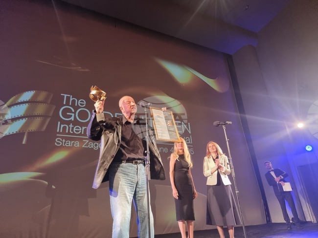 Актьорът Павел Поппандов получи специалната награда за цялостен принос на кинофестивала "Златната липа" 