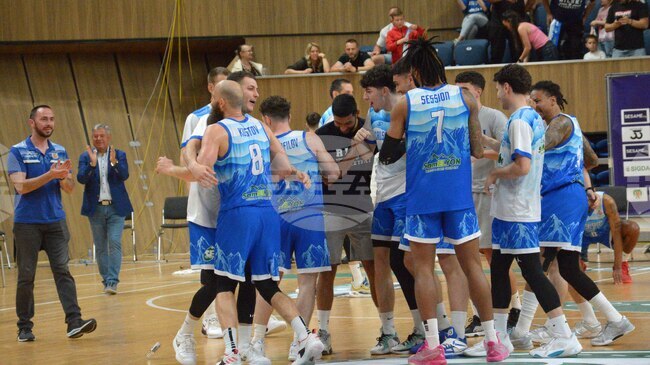 Шампионът Рилски спортист се наложи над Шумен в двубой от Националната баскетболна лига за мъже