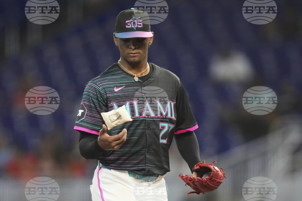 Giants Marlins Baseball