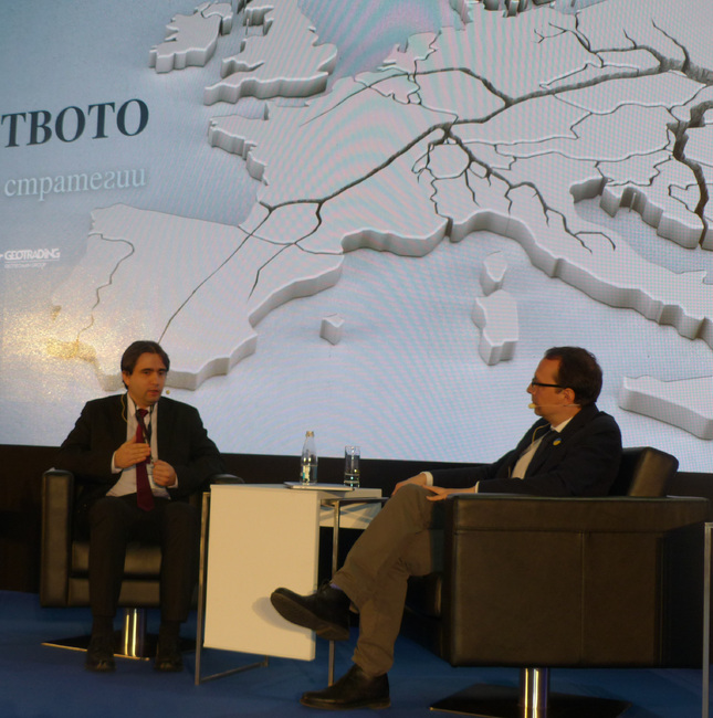 Министър Божанов:България ще предложи на ЕС мерки за регулиране на дигиталния свят