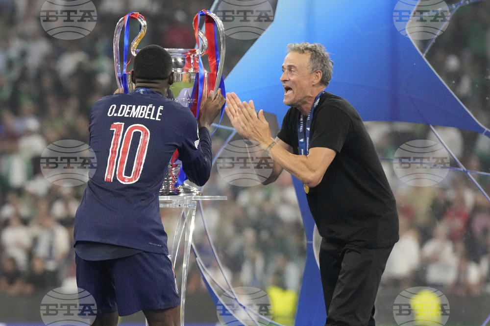 Усман Дембеле може да направи още по-силен сезон, сигурен е старши треньорът Луис Енрике