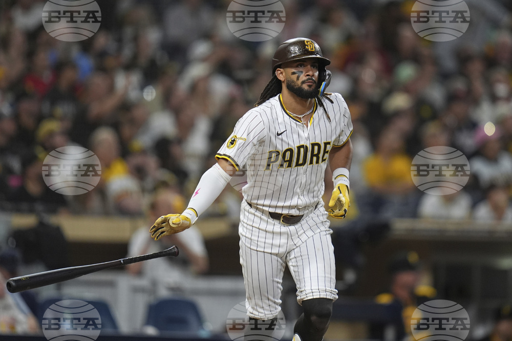 Pirates Padres Baseball