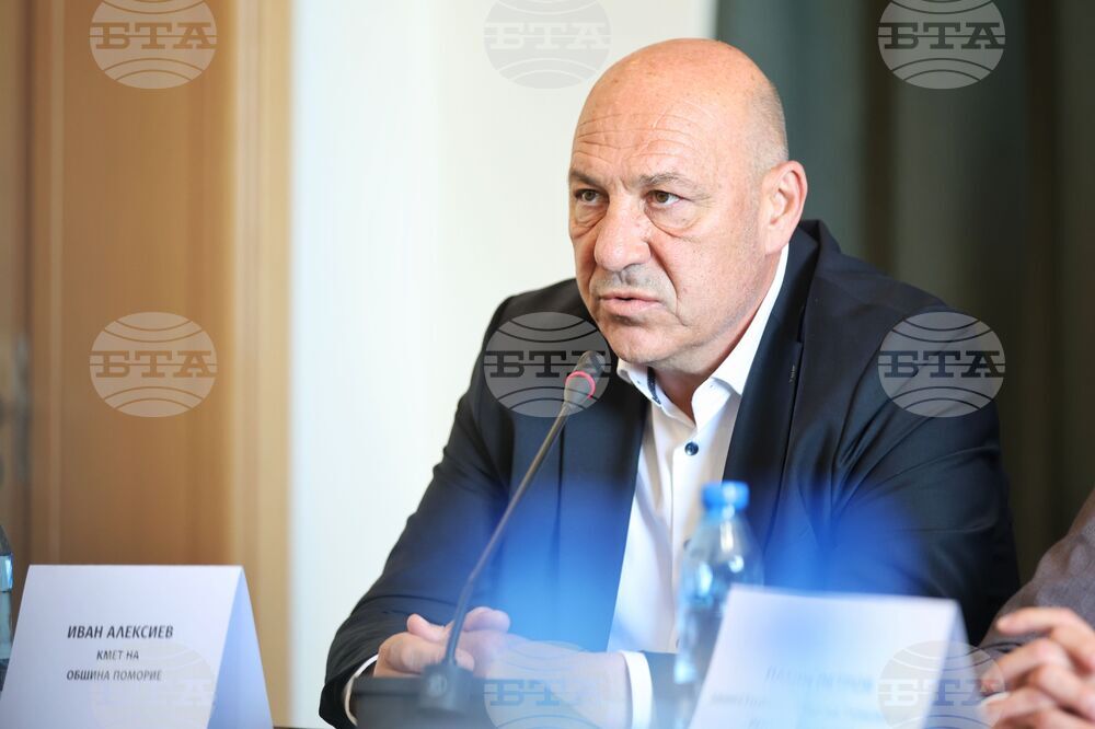 Let's Unite and Present Bulgaria in Its Best Light Before the World, Says Pomorie Mayor