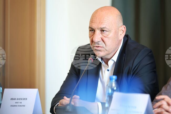 Let's Unite and Present Bulgaria in Its Best Light Before the World, Says Pomorie Mayor