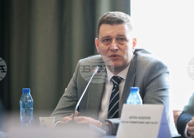 Медиите по-смело и отговорно да разказват за случващото се в България и възможностите на родния туризъм, призова генералният директор на БНР 