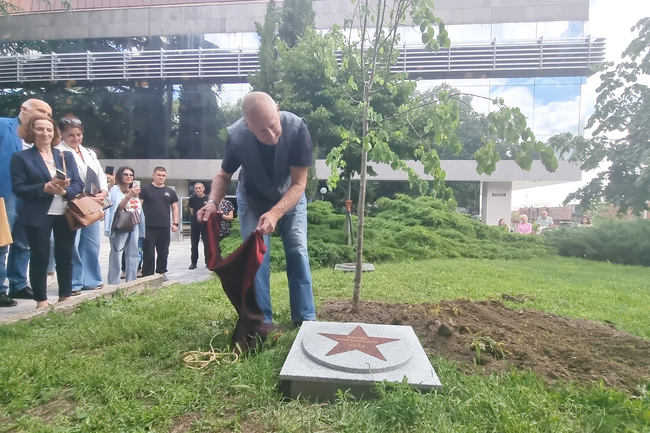 Actor Pavel Poppandov Plants Linden Tree and Receives Lifetime Achievement at Golden Linden Festival