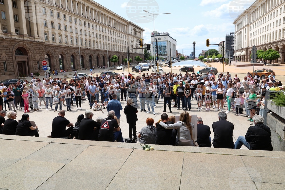 „Нито едно дете повече“ - мирно бдение