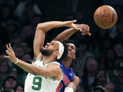 Pistons Celtics Basketball