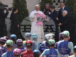 Vatican Pope Giro d'Italia Cycling