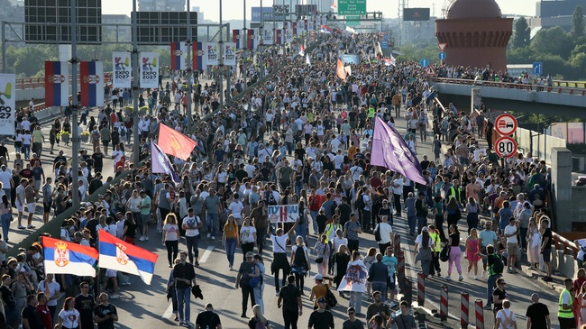 Protesting University Students to Start Civil Disobedience Across Serbia