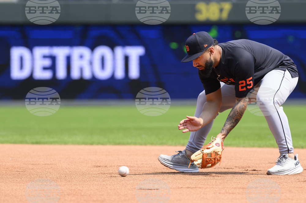 Tigers Royals Baseball