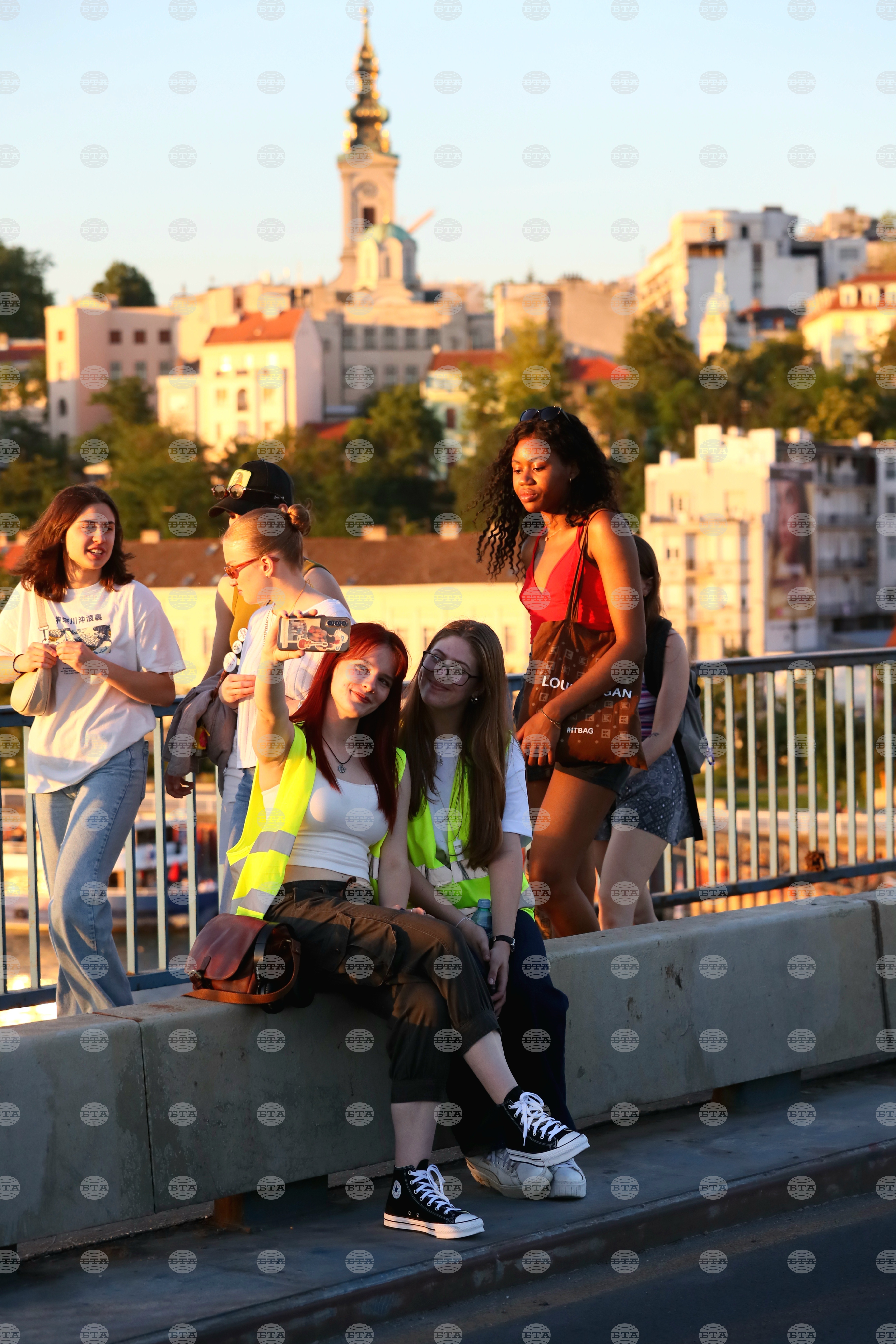 Сърбия - лодки - протест