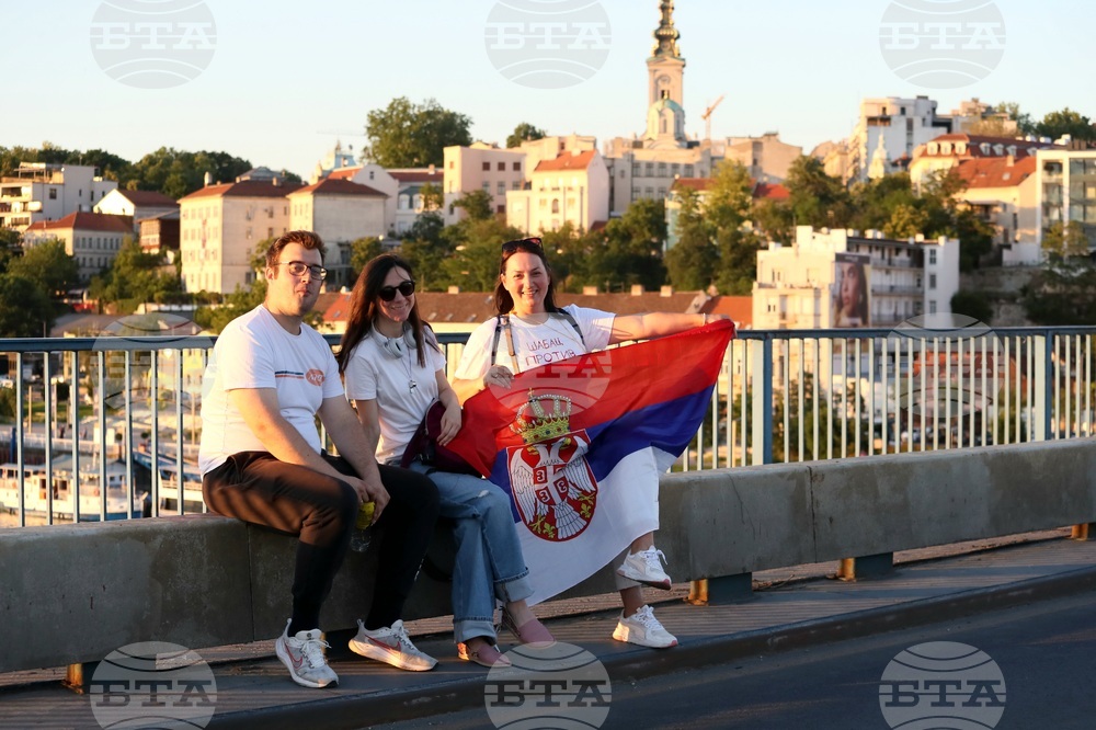 Сърбия - лодки - протест