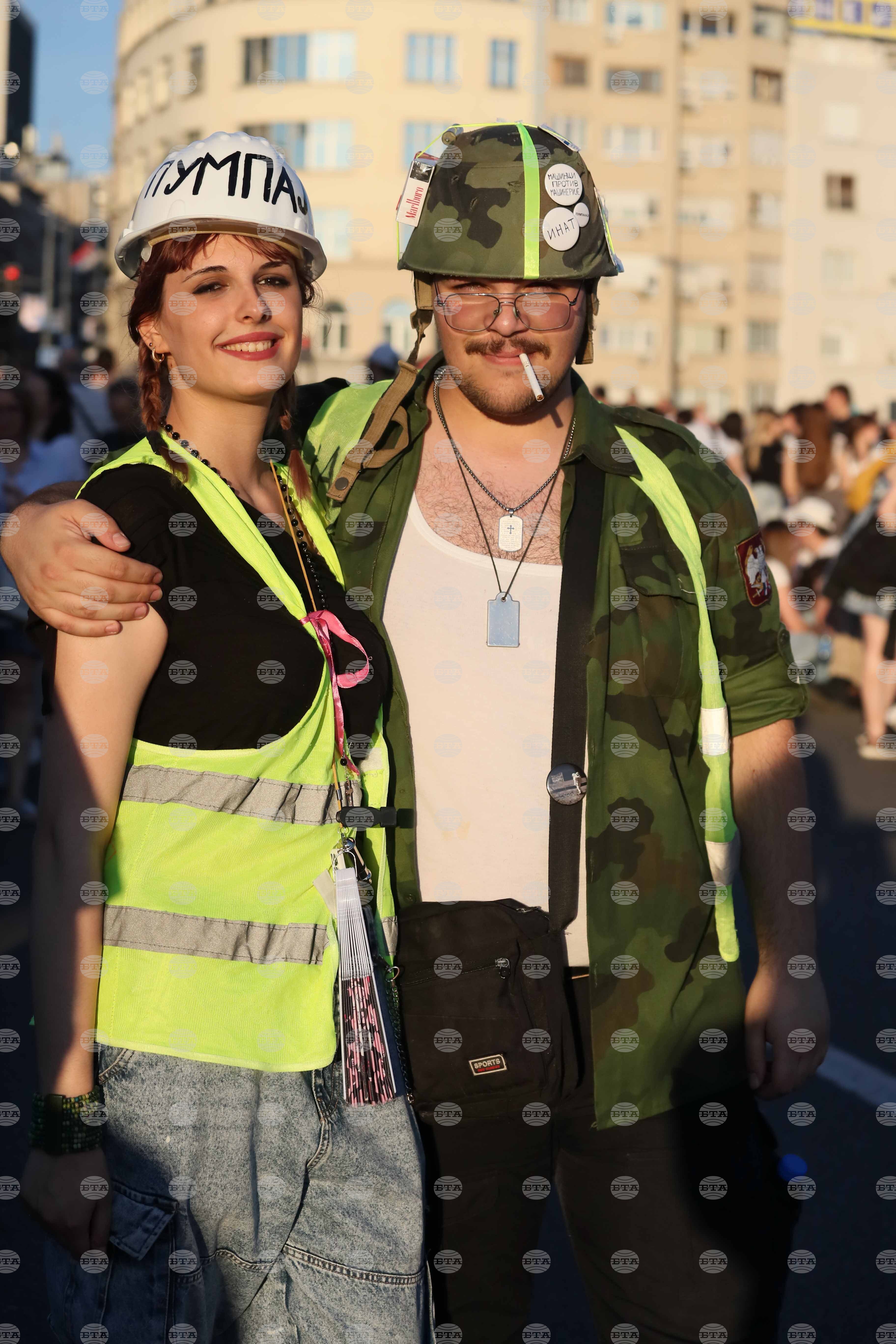 Сърбия - лодки - протест