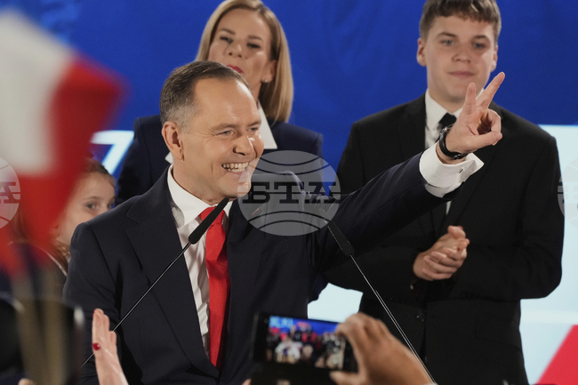 Бъдещият президент на Полша Навроцки нарече Туск "най-лошия премиер на страната от 1989 г. насам"