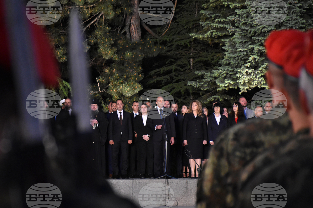 Христо Ботев и героите доказаха, че няма българска обреченост, има българска храброст, жертвоготовност и талант, каза президентът Румен Радев