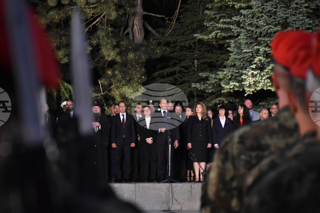 Христо Ботев и героите доказаха, че няма българска обреченост, има българска храброст, жертвоготовност и талант, каза президентът Румен Радев