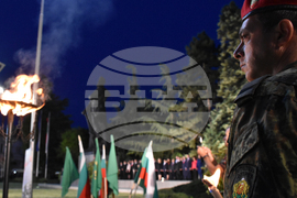 Враца - Ден на Ботев - Румен Радев - митинг-заря