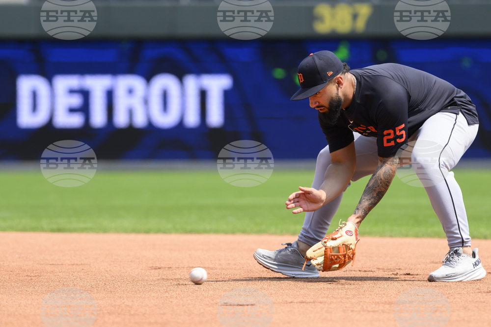 Tigers Royals Baseball