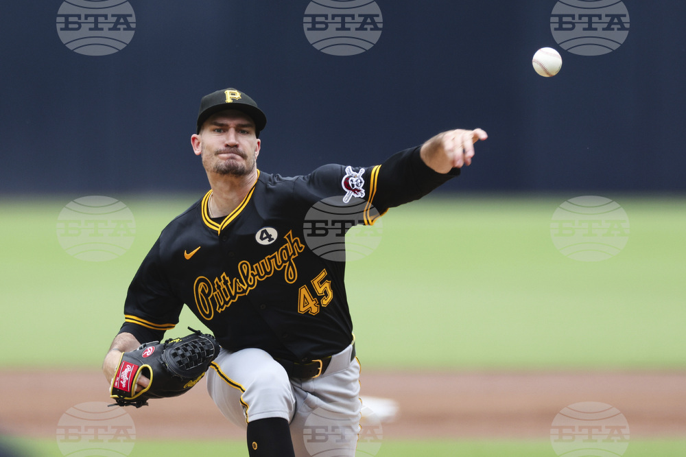 Pirates Padres Baseball