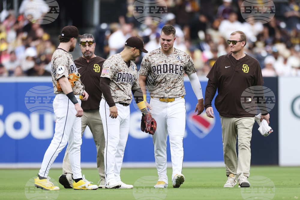 Pirates Padres Baseball