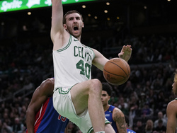 Pistons Celtics Basketball
