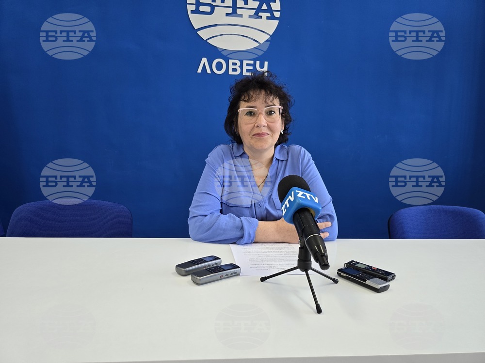 Творчески вечери с две писателки организират през юни в Ловеч Регионалната библиотека и фондация „Стефан Нойков”