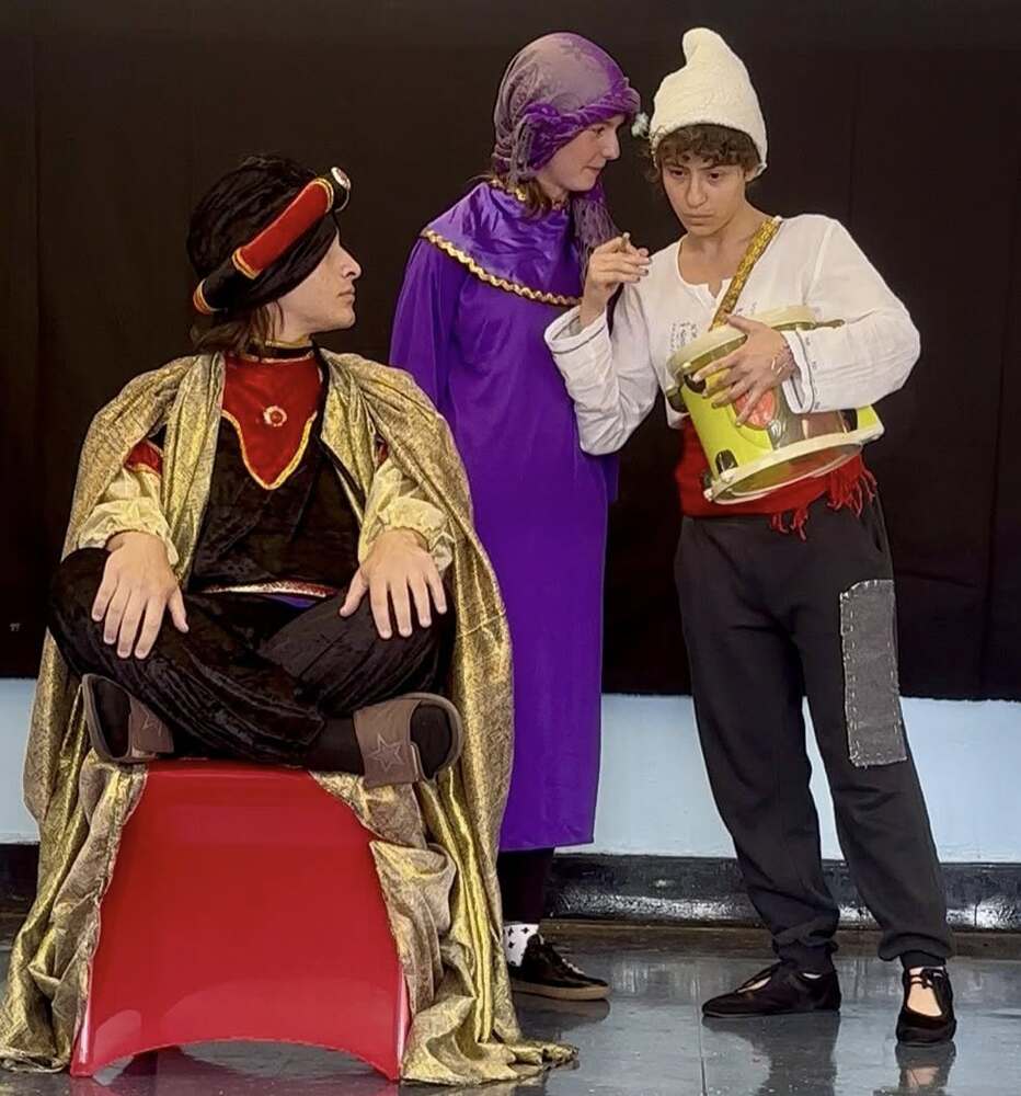 Пиеса „Хитър Петър и неговите истории” представиха възпитаници на училище „Христо Ботев“ в Ню Йорк за 1 юни