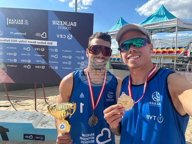 Двойката Калчев и Механджийски спечели сребърни медали на Балканиадата по плажен волейбол