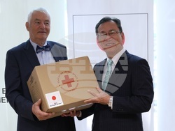 Център за подкрепа на бежански общности на БЧК - Посолство на Япония - дарение