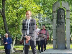 Ямбол - Ден на Ботев - почит