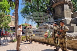 Свищов - Ден на Ботев - почит