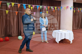 Разград - деца - подаръци
