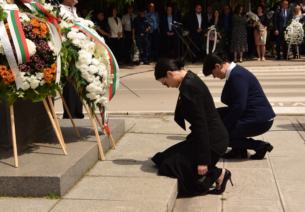 Областното ръководство почете паметта на Христо Ботев и на загиналите за свободата и независимостта на България