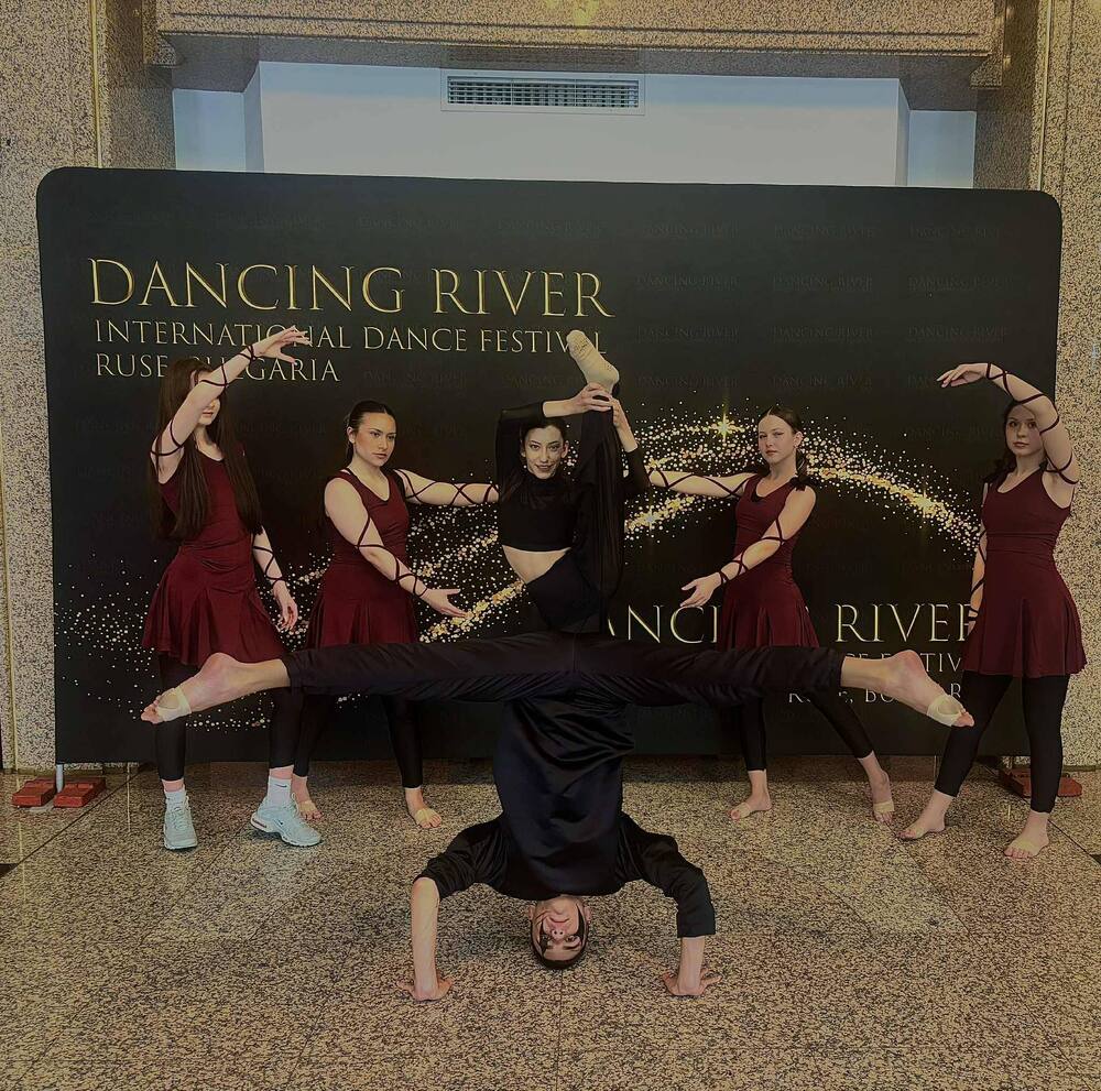 Млади таланти от танцови състави в Разград завоюваха призови места на Международния конкурс „Танцуваща река“