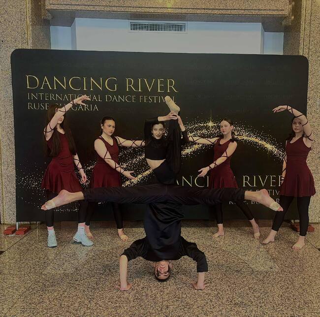 Млади таланти от танцови състави в Разград завоюваха призови места на Международния конкурс „Танцуваща река“