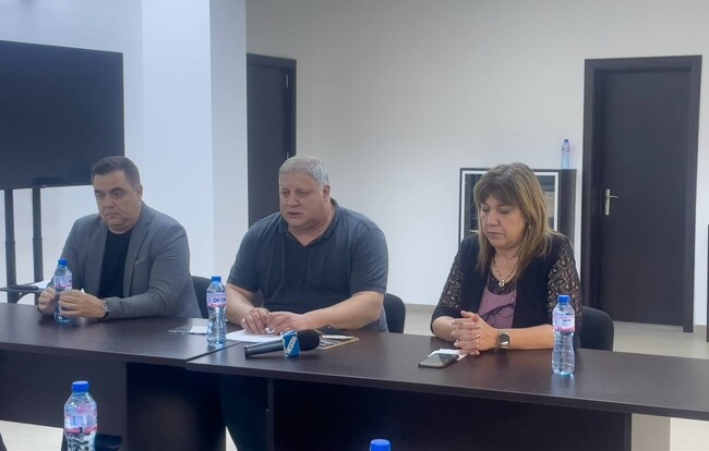 Конкурсът „Янаки Петров“ – за поезия и проза е отворен за кандидатстване