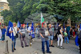 Протест - медици