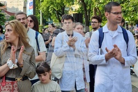 Варна - протест - медици
