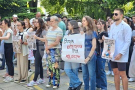 Варна - протест - медици
