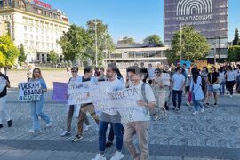 Пловдив - медицински сестри и специалисти - протест