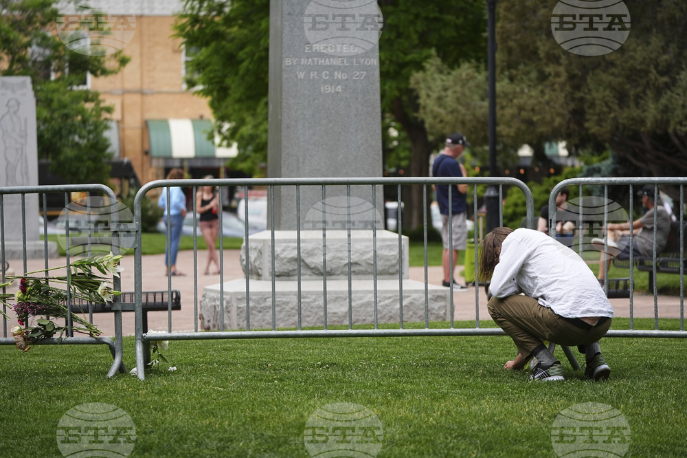 Boulder Attack