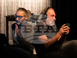 Ma’loube collective гостува в София и Враца с документален спектакъл, снимки – продукция 